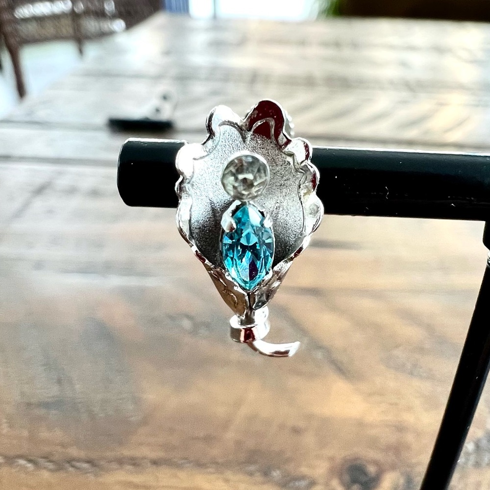 Bond Boyd Vintage 60’s Calla Lily Sterling Screw Back Aquamarine Crystal Earring